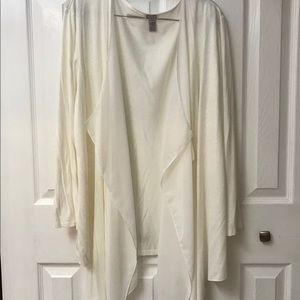Women’s size 1X Karen Hart ivory swing cardigan